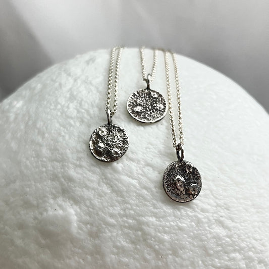 Collier Moon